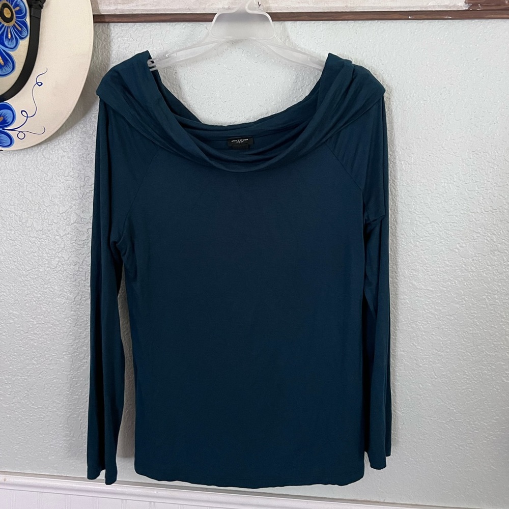 Ann Taylor Teal Scoop Neck Blouse